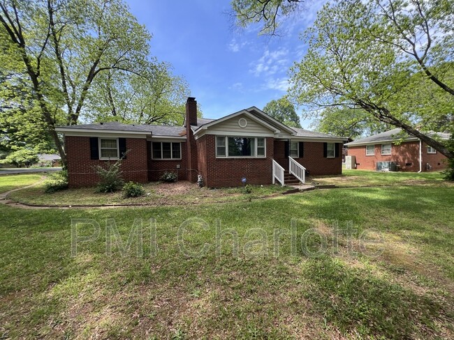 property at 5201 Allen Rd E