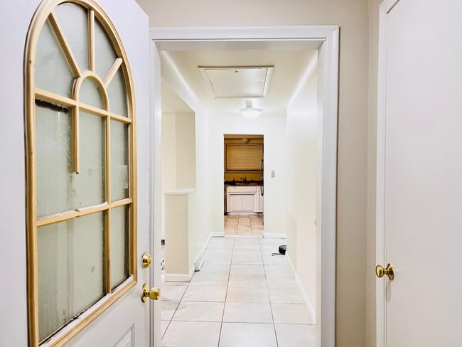 25323 Orchard Lake Rd