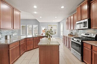 3010 Dawn Light Dr in Rosenberg, TX - Building Photo - Building Photo