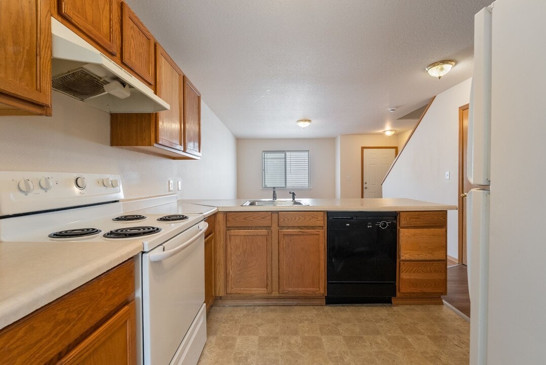 2827 SE 90th Pl in Portland, OR - Building Photo