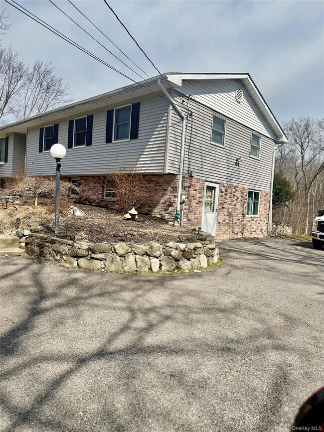 14 Alary Rd in Lagrangeville, NY - Building Photo - Building Photo