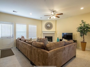 7923 Ashford Trace Dr in Houston, TX - Foto de edificio - Building Photo