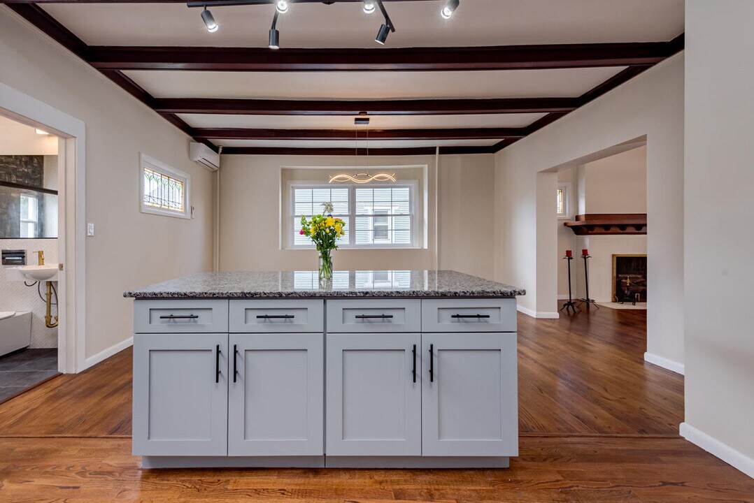 31 Virginia Terrace in Forty Fort, PA - Building Photo