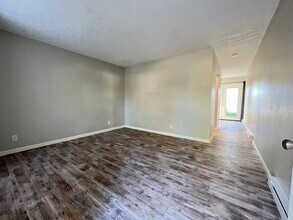 200 Forest Ln in Richwood, OH - Building Photo - Building Photo