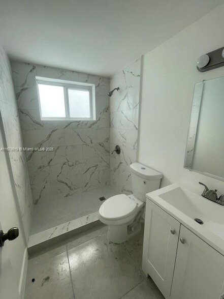 1361 SW 4th St, Unit 6 in Miami, FL - Building Photo - Building Photo