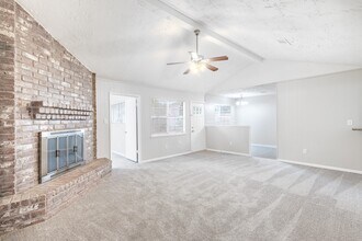 4611 Wee Lassie Ln in Houston, TX - Building Photo - Building Photo