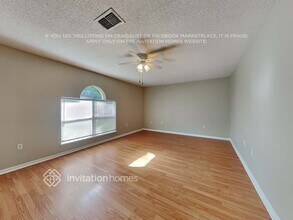 13006 Waterbourne Dr in Gibsonton, FL - Building Photo - Building Photo