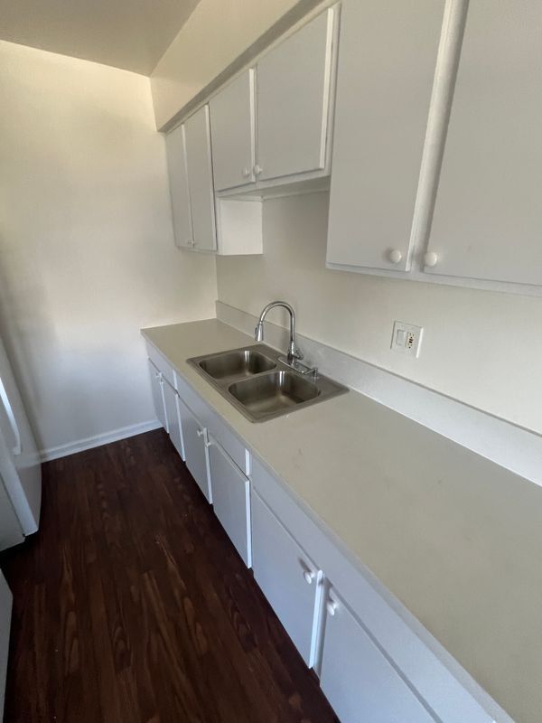 780 Earlham St in Pasadena, CA - Building Photo - Building Photo