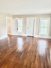 148 Maple St in Jamestown, NY - Building Photo - Building Photo