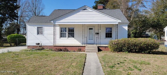 property at 125 Richlands Ave