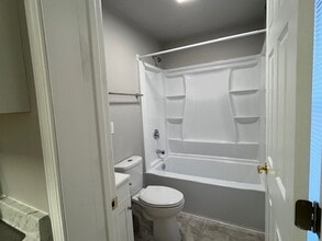 Eden Apartments in Seattle, WA - Building Photo - Interior Photo