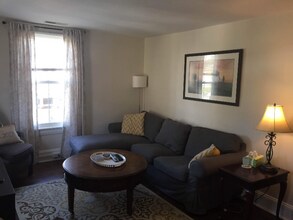 32 Central Ave in Berwyn, PA - Building Photo - Building Photo