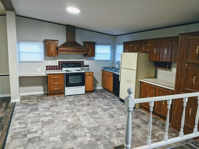 203 Gale Dr in Pelzer, SC - Building Photo - Building Photo