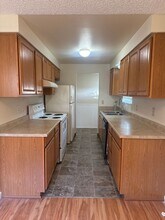 4883 7th Ave SE in Salem, OR - Building Photo - Building Photo