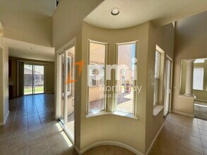 869 Emerald Hills Cir in Fairfield, CA - Foto de edificio - Building Photo