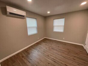 809 S Pierce St in Burnet, TX - Building Photo - Building Photo