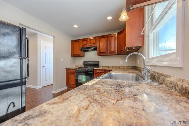 3582 Upper Mountain Rd in Sanborn, NY - Building Photo - Building Photo