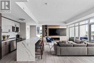 317 Broward Wy. in Innisfil, ON - Building Photo - Building Photo