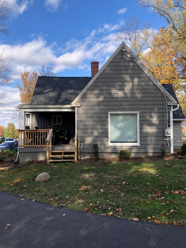 612 S Cleveland Massillon Rd in Akron, OH - Building Photo - Building Photo