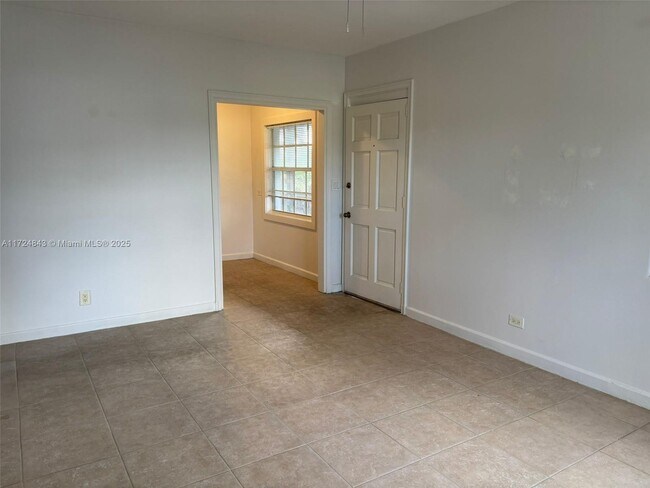 224 Conniston Rd-Unit -3 in West Palm Beach, FL - Building Photo - Building Photo