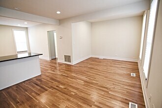 3234 N Clark St in Chicago, IL - Building Photo - Building Photo