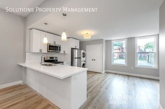 236 West Avenue N in Hamilton, ON - Building Photo - Building Photo