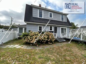 11 E Dunstable Rd in Nashua, NH - Building Photo - Building Photo