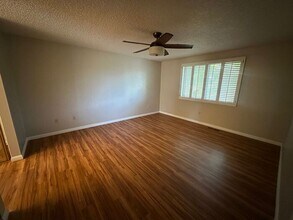 2327 Geneva Ct in Sparks, NV - Building Photo - Building Photo