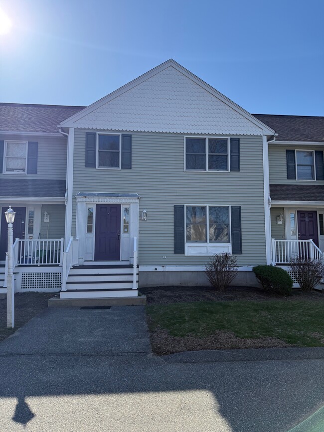 1066 Main St, Unit A