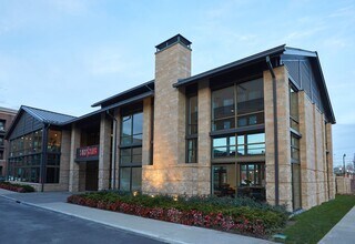 Apartments at the Yard: Junction in Grandview Heights, OH - Foto de edificio - Building Photo