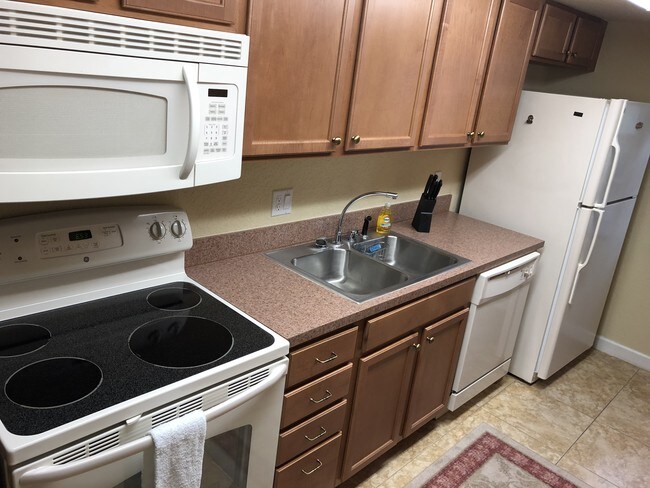 135 NW 5th Ave, Unit 3 in Delray Beach, FL - Building Photo - Building Photo