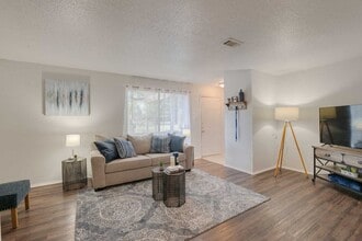 Arbor Square Apartments in College Station, TX - Building Photo - Building Photo