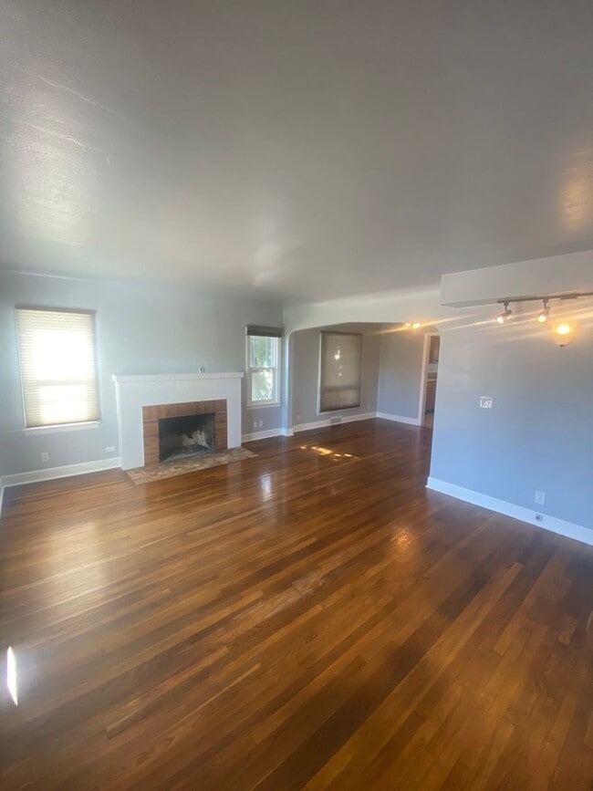 1528 W Augusta Ave in Spokane, WA - Building Photo - Building Photo
