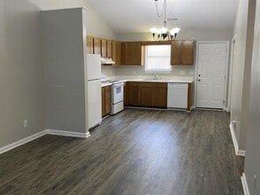 2110 E 3rd St in Greenville, NC - Building Photo - Building Photo