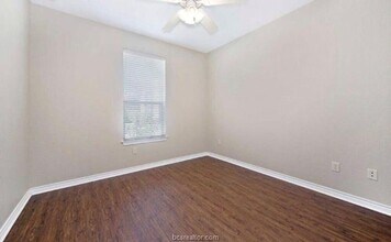 AUGUST 2026 Pre-Lease!! Spacious 5/4.5 dup in College Station, TX - Building Photo - Building Photo