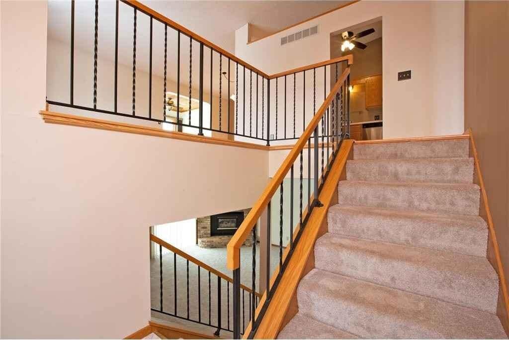 14769 Endicott Way in Apple Valley, MN - Building Photo