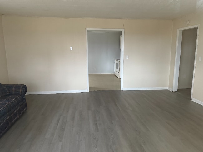 5635 Orebank Rd in Kingsport, TN - Foto de edificio - Building Photo