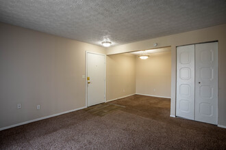 Ardsley Ridge Apartments in Reynoldsburg, OH in Reynoldsburg, OH - Foto de edificio - Interior Photo