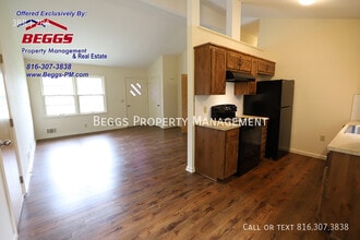 108 Brentwood Dr in Liberty, MO - Building Photo - Building Photo