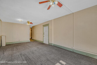 1017 Webster Ave in Dunmore, PA - Building Photo - Building Photo