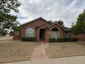 5901 101st St in Lubbock, TX - Building Photo