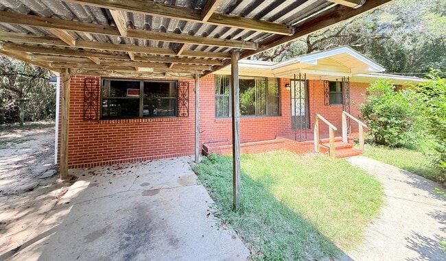 property at 522 Amber St
