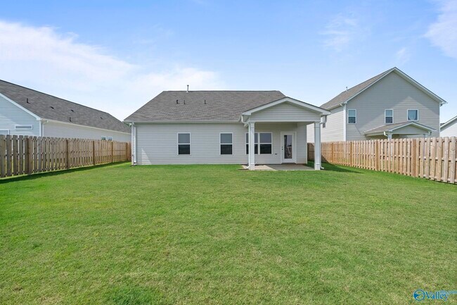 141 Story Ray Dr in New Market, AL - Building Photo - Building Photo