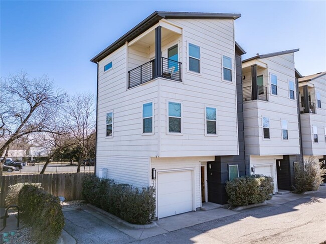property at 2305 Coronado St