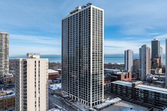 The James House in Chicago, IL - Foto de edificio - Building Photo