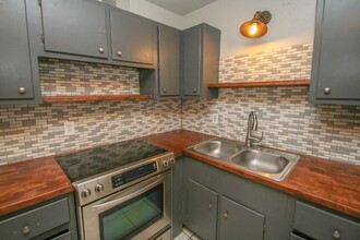 1310 N Irvington Ave in Tulsa, OK - Building Photo - Building Photo
