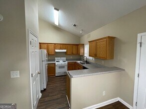 10564 Village Landing in Jonesboro, GA - Building Photo - Building Photo