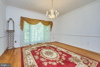 2 Royal Dominion Ct in Bethesda, MD - Building Photo - Building Photo