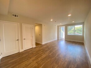 716 Darwin St in Santa Cruz, CA - Building Photo - Building Photo