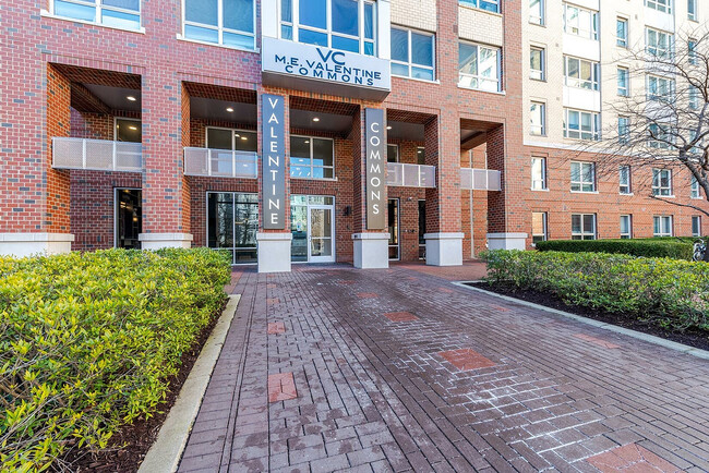 Valentine Commons in Raleigh, NC - Building Photo - Building Photo
